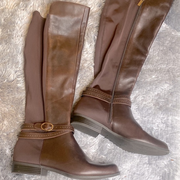 Bandolino Shoes - Bandolino Brown Leather Boots Size 9 Excellent Condition